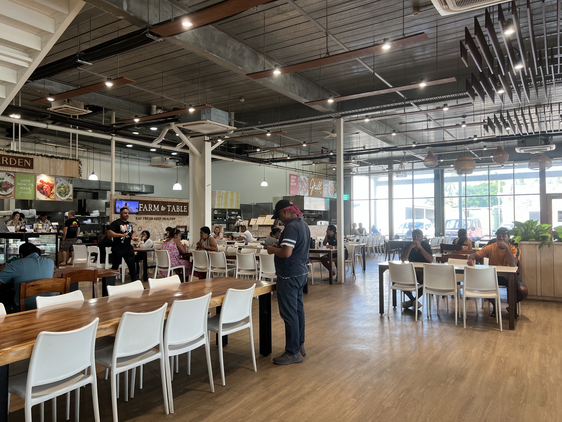 Food court counter for student dining